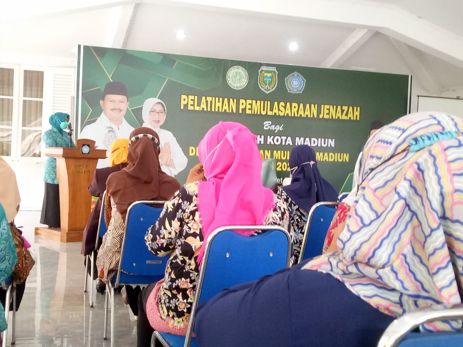 Pokja I Kelurahan Sogaten Ikuti Pelatihan Pemulasaran Jenazah Perempuan.