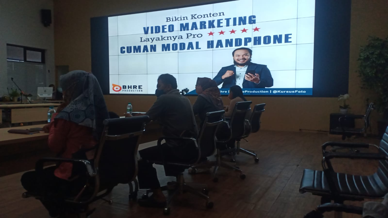 Upgrade SDM KIM, Gelar Pelatihan TIK Video Marketing Cinematic.