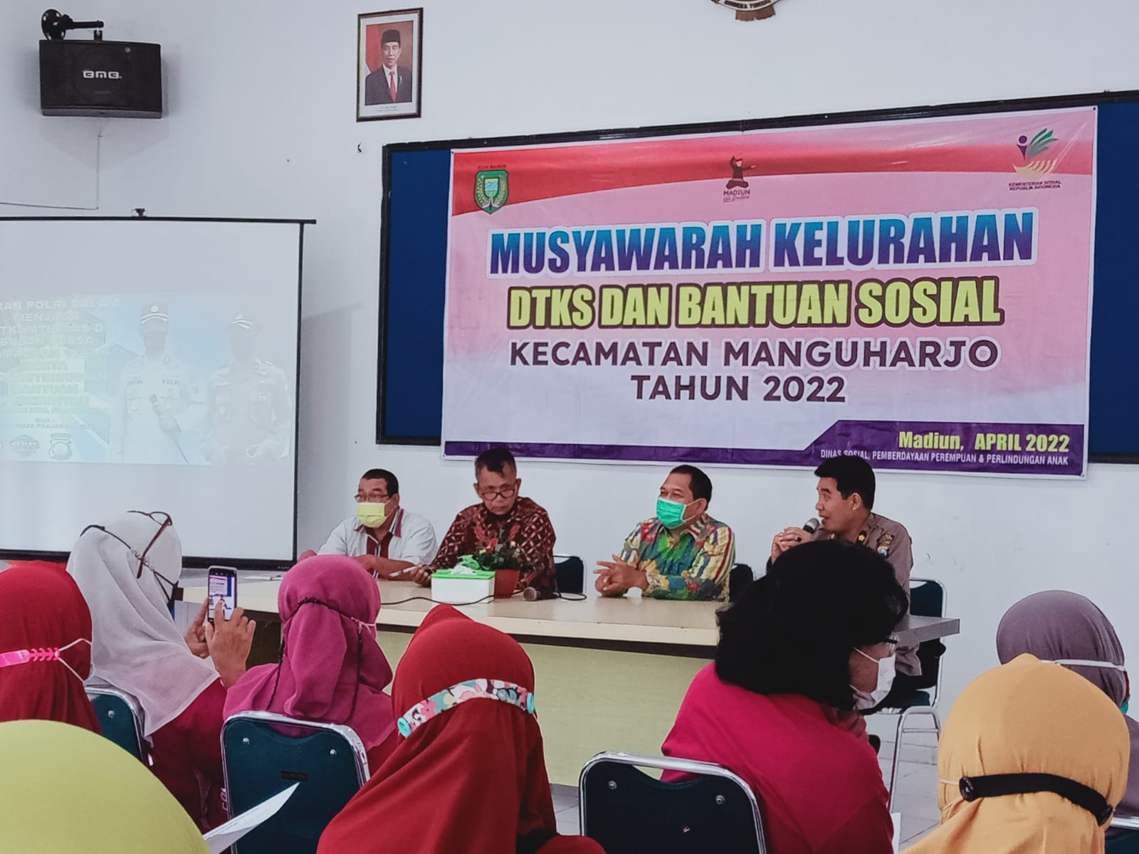 Musyawarah Kelurahan Dalam Rangka Pemutakhiran Data Terpadu Kesejahteraan Sosial