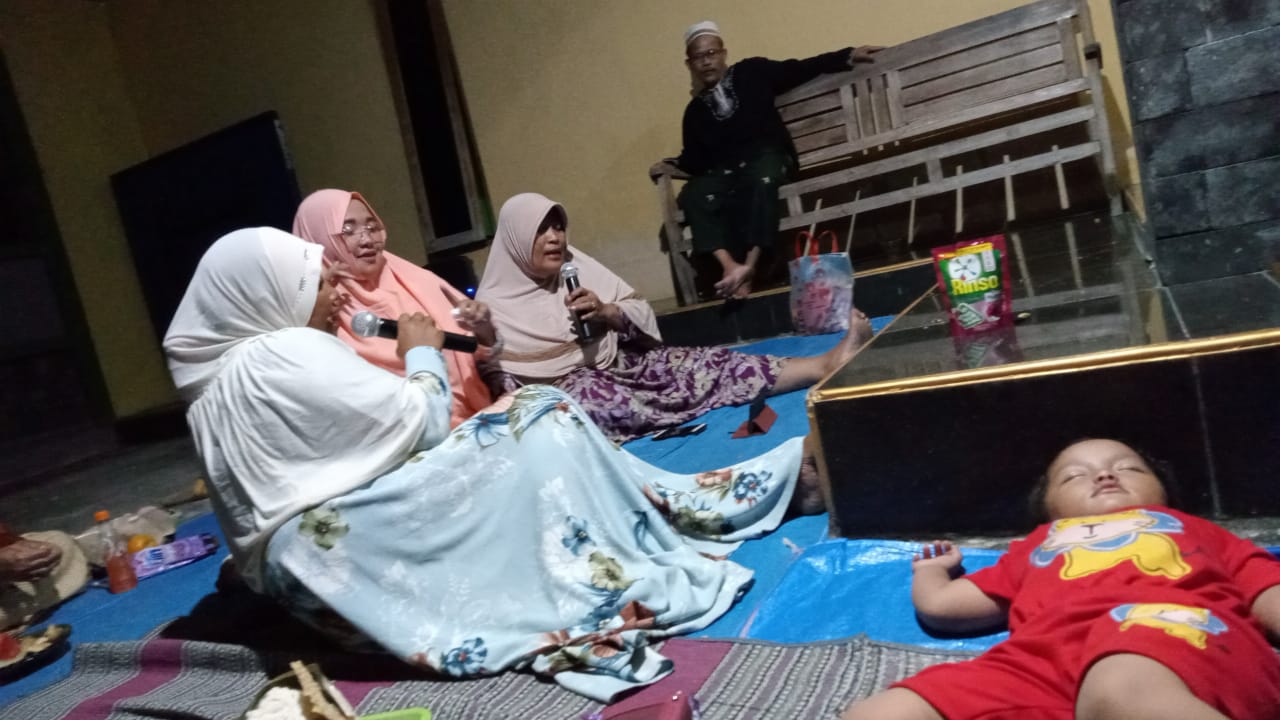 Songsong HUT Kemerdekaan Indonesia Ke-77, Warga Sogaten Gelar Malam Tirakatan.